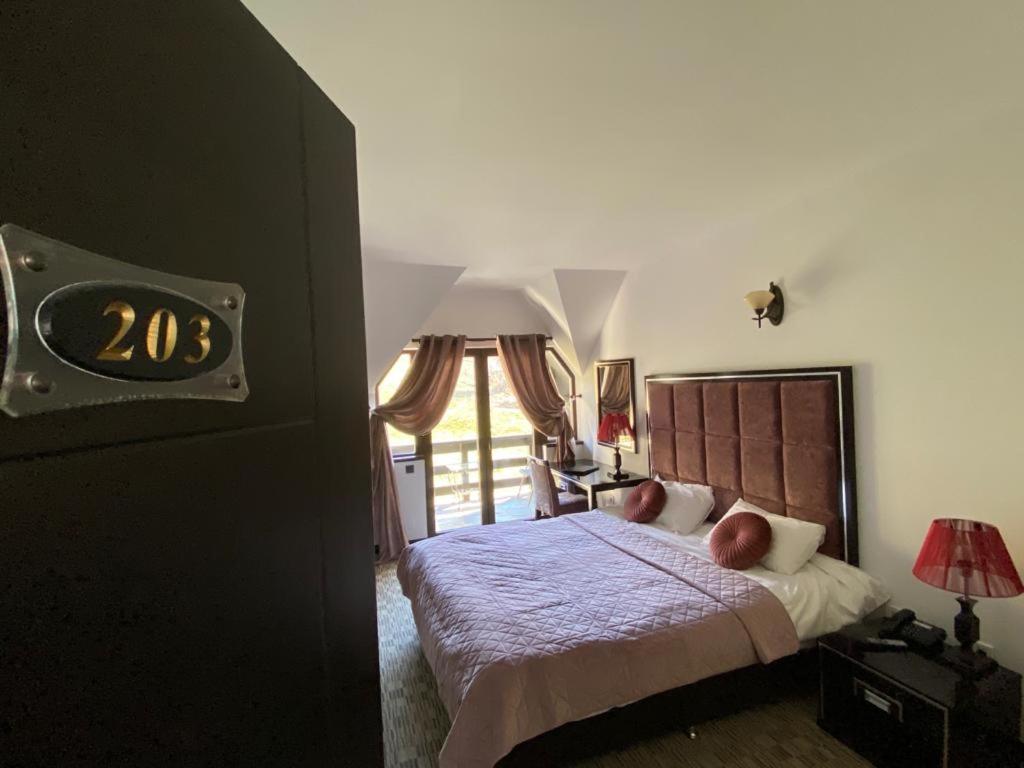 Contele Vladimir Hotel Bran  Ngoại thất bức ảnh