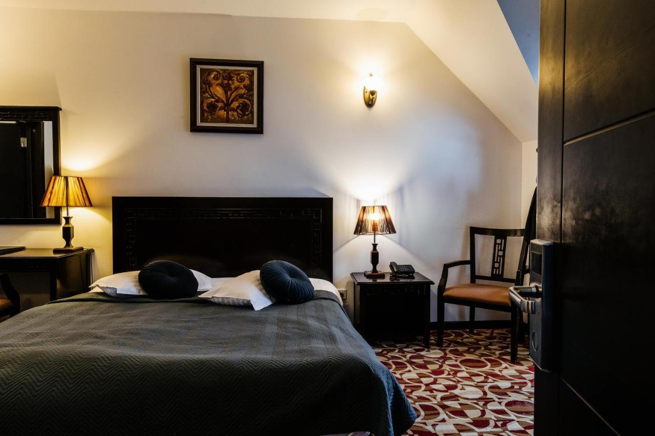 Contele Vladimir Hotel Bran  Ngoại thất bức ảnh