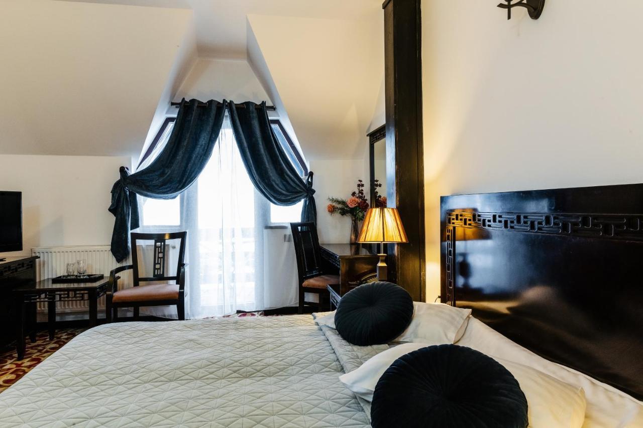 Contele Vladimir Hotel Bran  Ngoại thất bức ảnh