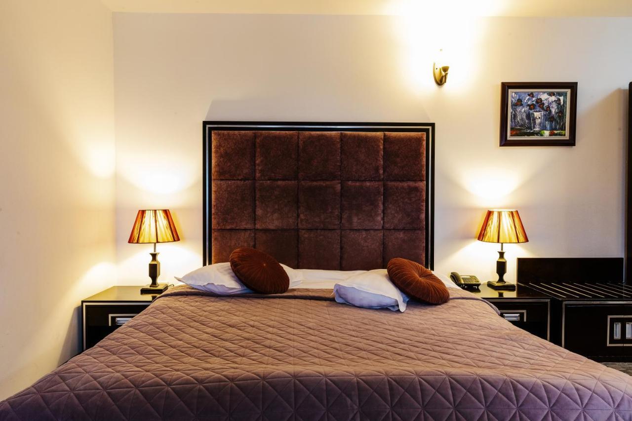 Contele Vladimir Hotel Bran  Ngoại thất bức ảnh