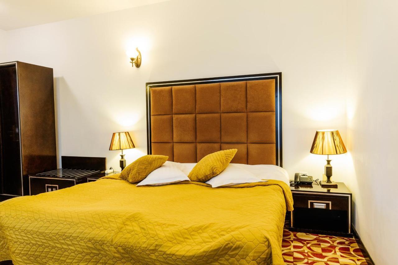 Contele Vladimir Hotel Bran  Ngoại thất bức ảnh